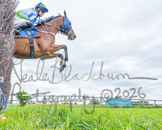 Race 2 - NFU Mutual Restricted Race (36 of 79)
