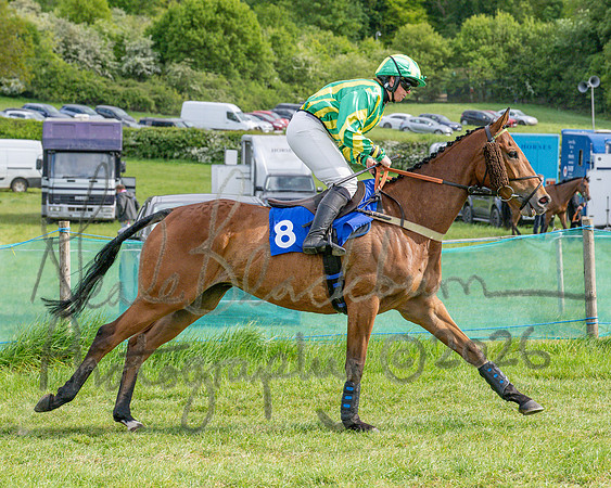 Race 6 - Conditions (level 3) for Novice Riders (55 of 104)