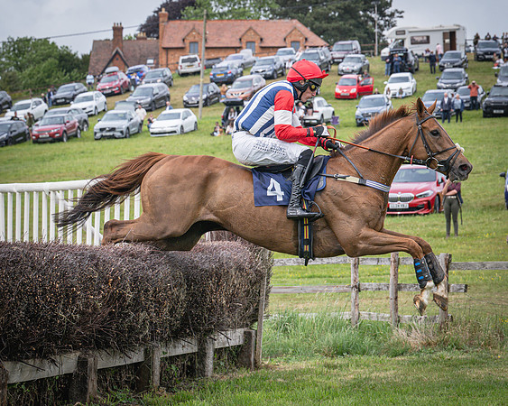 Race 2 - The Restricted race (29 of 84)