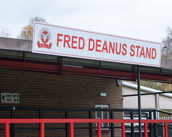 Fred Deanus - Stand