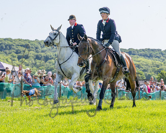 The Berks and Bucks Draghound race (8 of 12)
