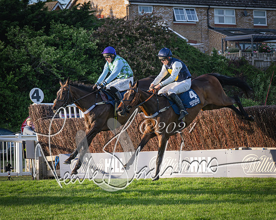 Race 5 - tipsterreviews.co.uk handicap (39 of 107)