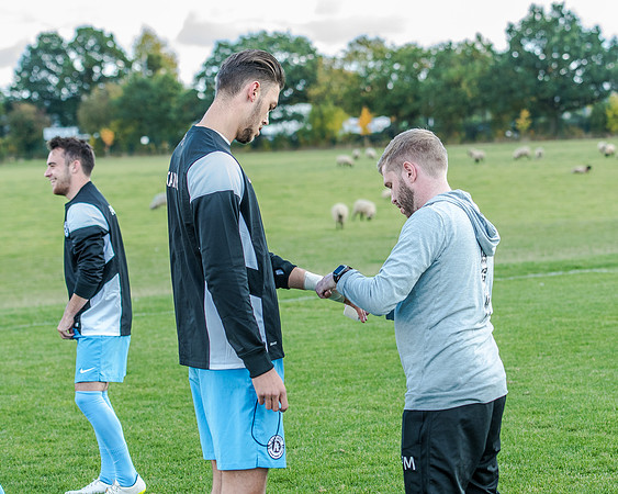 AFC Oaklands v Bengeo Trinity - Warm Up (72 of 109)