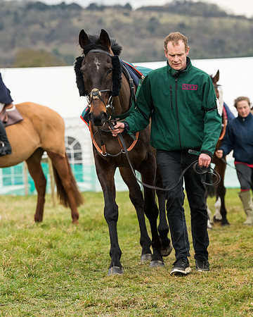 Race 5 - Ineos Grenadier Home Counties Grand National (17 of 142)