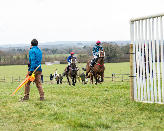 Race 5 - Ineos Grenadier Home Counties Grand National (43 of 142)