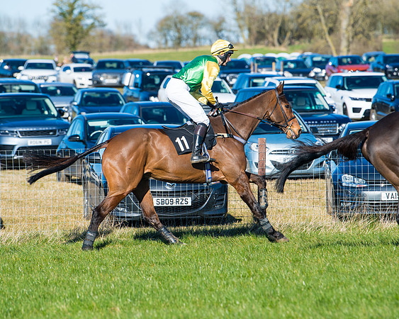 Race 5 - Novice riders (23 of 201)