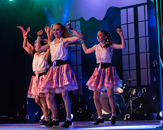 Maggie Monk - Act 2 - 6.Cant Stop the Music (9 of 112)