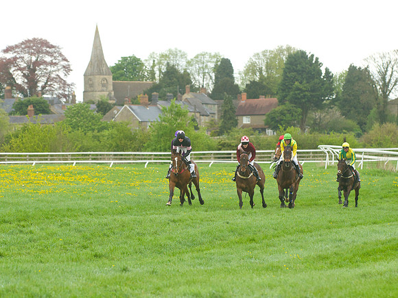 Race 5 - Restriced 30