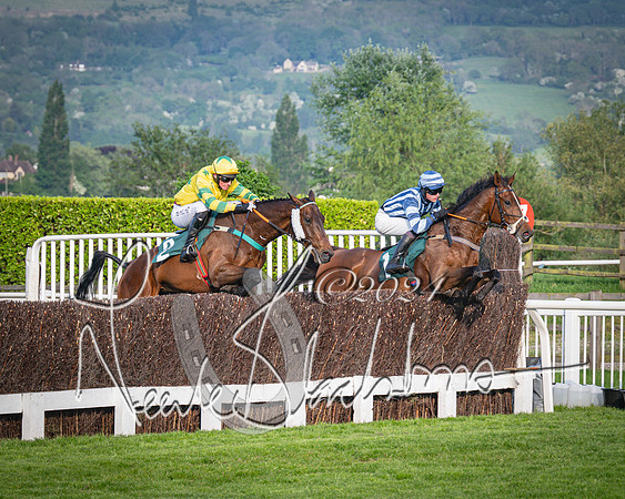 Race 4 - The Jonathan Neesom memorial open Hunter’s steeplechase 3m2f 70y (59 of 167)