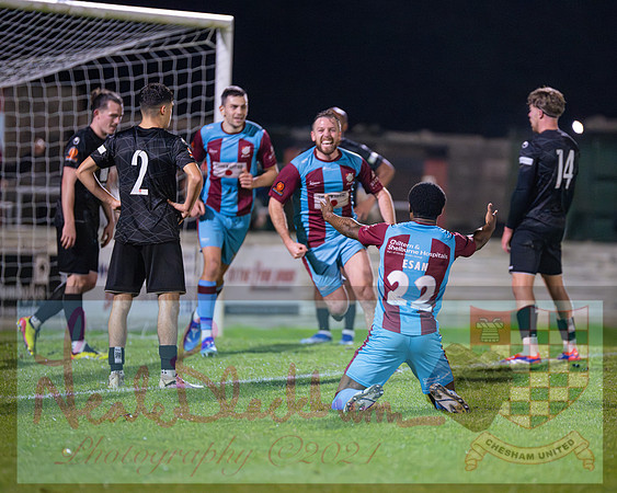 Chesham Utd 3 v 1 Chippenham Town (317 of 416)