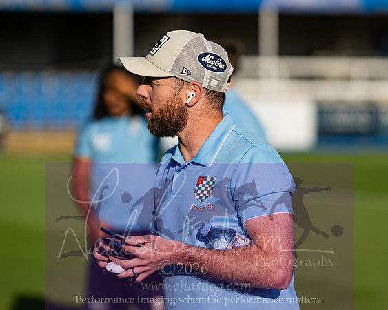 Farnborough 1 v 0 Chesham United (33 of 418)