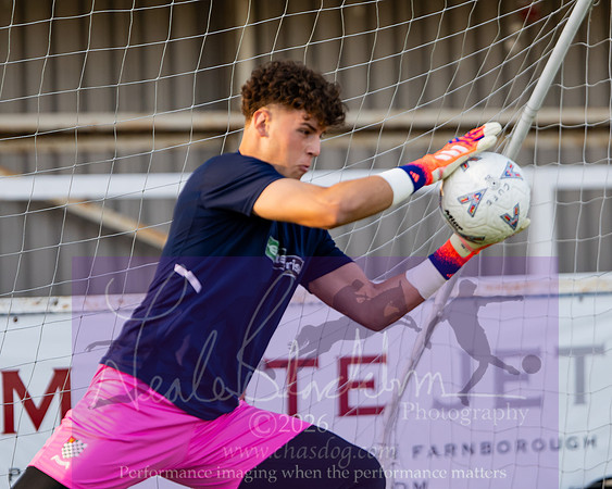 Farnborough 1 v 0 Chesham United (46 of 418)