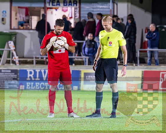 Chesham Utd 3 v 1 Chippenham Town (85 of 416)