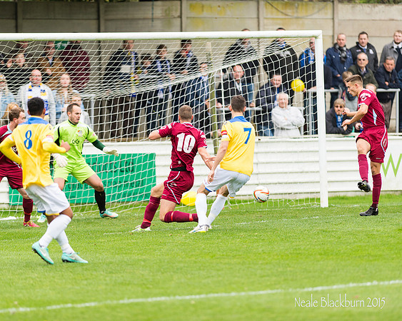 Chesham utd v Enfield Town-11