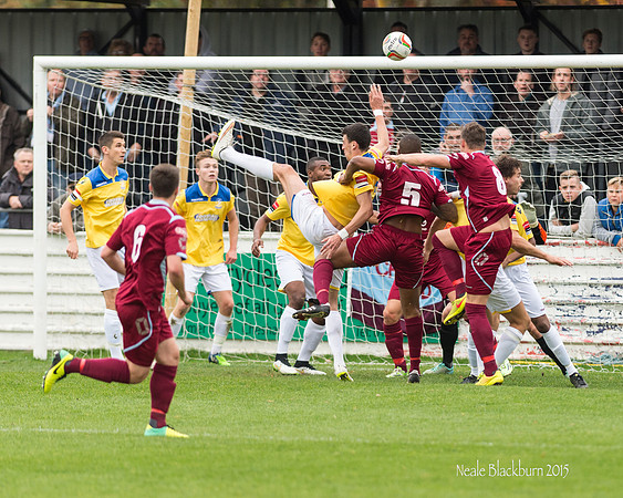 Chesham utd v Enfield Town-18
