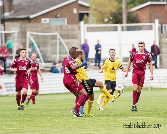Chesham utd v North Leigh-18