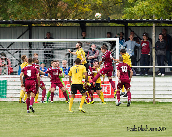 Chesham utd v North Leigh-25