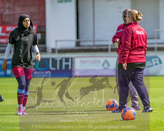 Chesham Utd 0 v 4 Southampton (8 of 356)