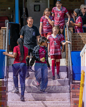 Chesham Utd 0 v 4 Southampton (18 of 356)