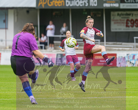 Chesham Utd 3 v 2 Woodley United (32 of 422)