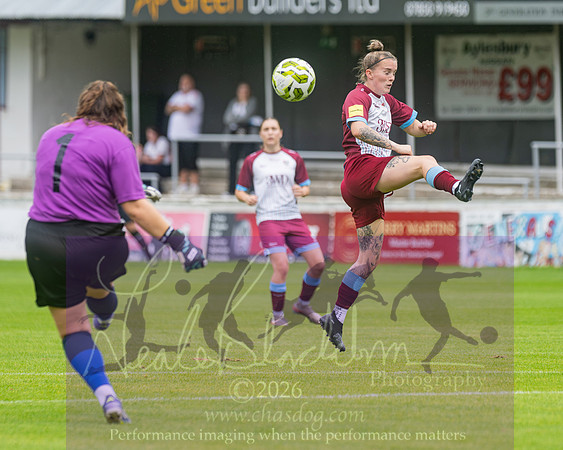 Chesham Utd 3 v 2 Woodley United (33 of 422)