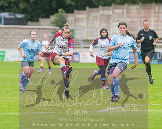 Chesham Utd 3 v 2 Woodley United (39 of 422)