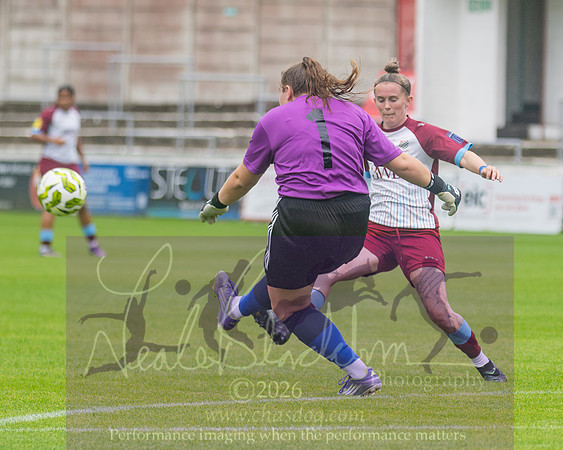 Chesham Utd 3 v 2 Woodley United (41 of 422)
