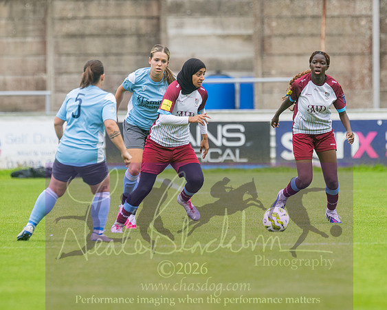 Chesham Utd 3 v 2 Woodley United (43 of 422)