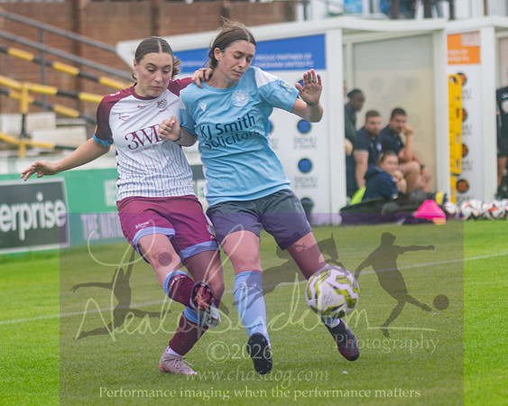 Chesham Utd 3 v 2 Woodley United (76 of 422)
