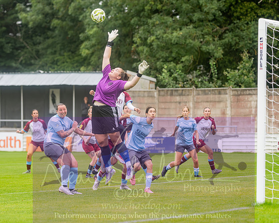 Chesham Utd 3 v 2 Woodley United (91 of 422)