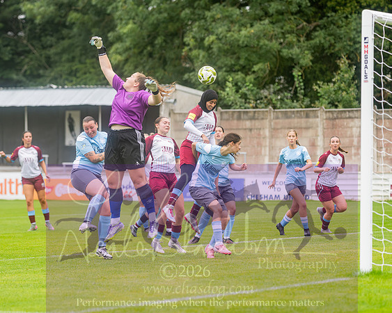 Chesham Utd 3 v 2 Woodley United (94 of 422)