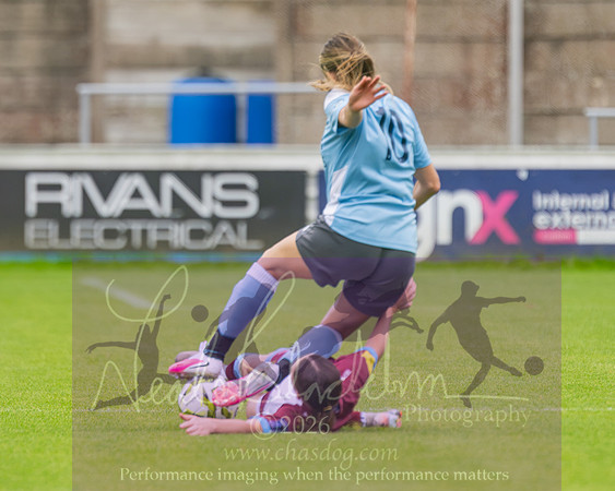 Chesham Utd 3 v 2 Woodley United (98 of 422)