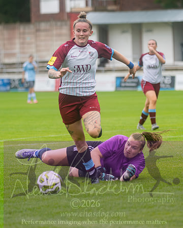 Chesham Utd 3 v 2 Woodley United (136 of 422)