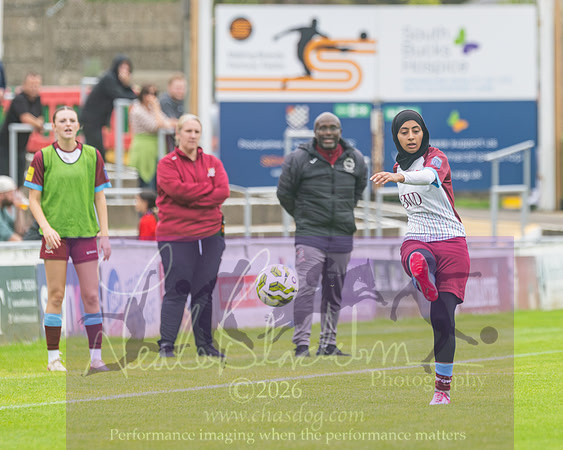 Chesham Utd 3 v 2 Woodley United (143 of 422)