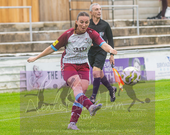 Chesham Utd 3 v 2 Woodley United (147 of 422)