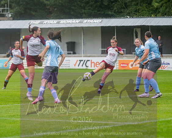 Chesham Utd 3 v 2 Woodley United (157 of 422)