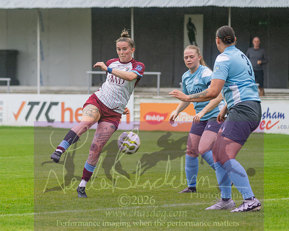 Chesham Utd 3 v 2 Woodley United (158 of 422)
