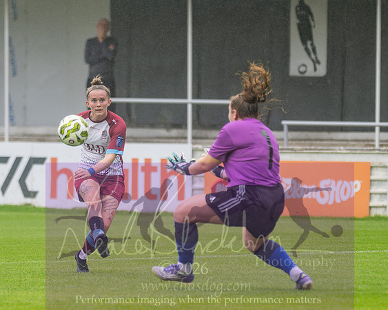 Chesham Utd 3 v 2 Woodley United (175 of 422)