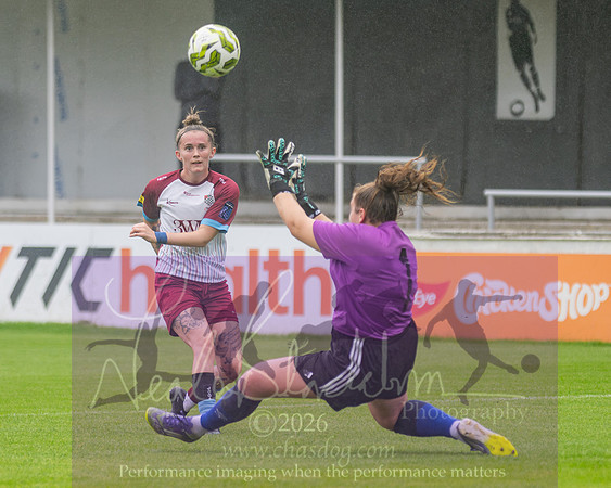 Chesham Utd 3 v 2 Woodley United (177 of 422)