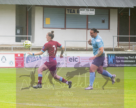 Chesham Utd 3 v 2 Woodley United (196 of 422)