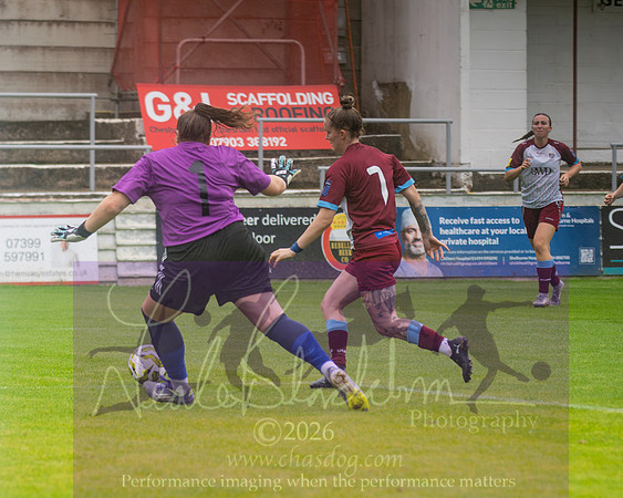Chesham Utd 3 v 2 Woodley United (200 of 422)