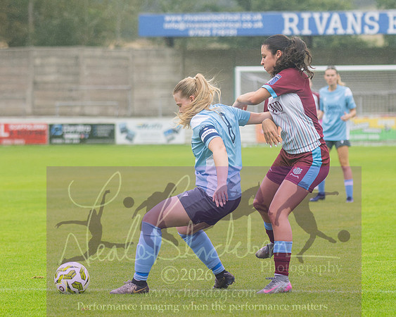Chesham Utd 3 v 2 Woodley United (213 of 422)