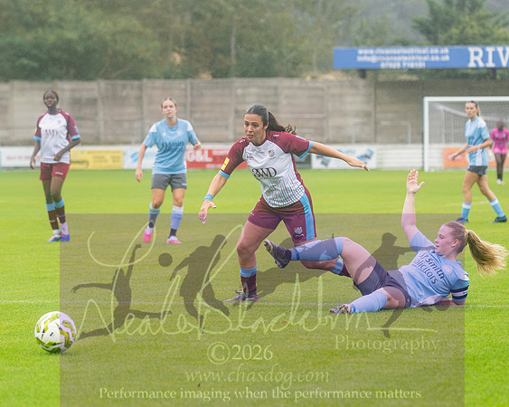 Chesham Utd 3 v 2 Woodley United (215 of 422)