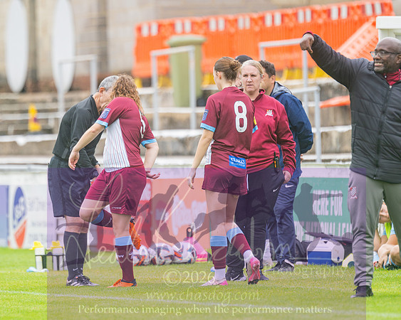 Chesham Utd 3 v 2 Woodley United (239 of 422)