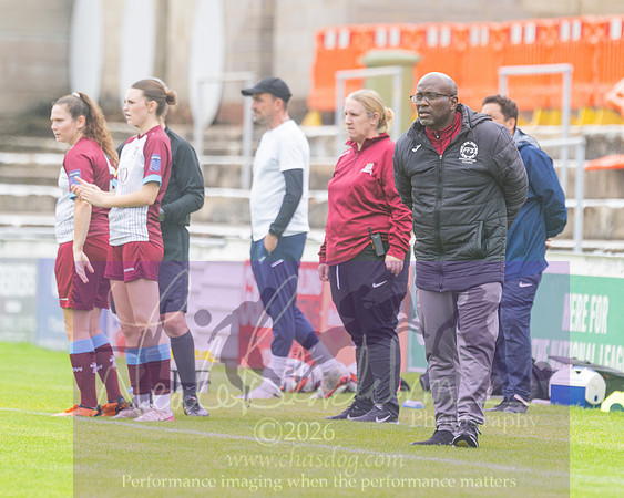 Chesham Utd 3 v 2 Woodley United (242 of 422)