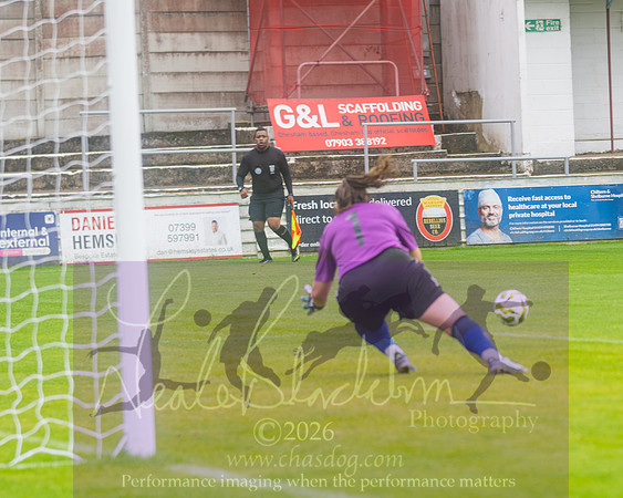 Chesham Utd 3 v 2 Woodley United (273 of 422)