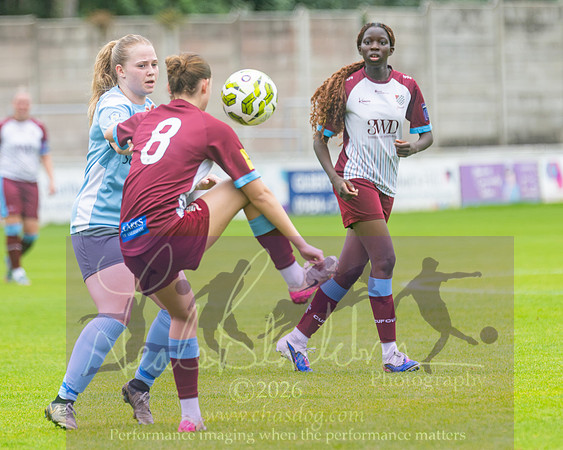 Chesham Utd 3 v 2 Woodley United (284 of 422)