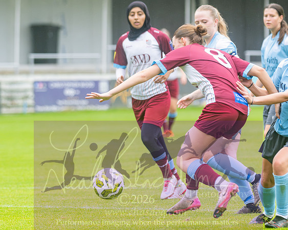 Chesham Utd 3 v 2 Woodley United (293 of 422)