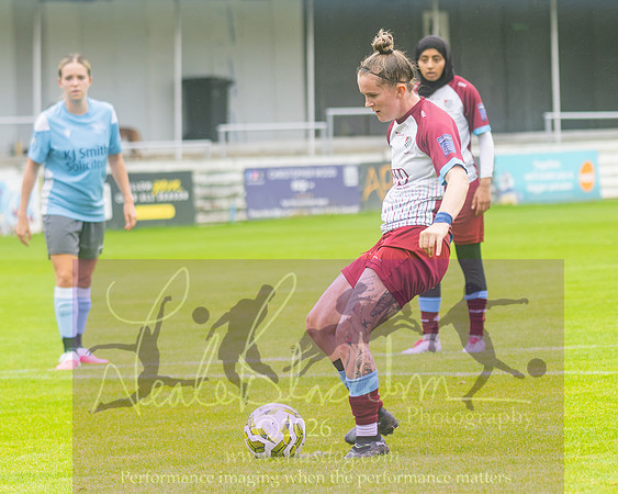 Chesham Utd 3 v 2 Woodley United (296 of 422)