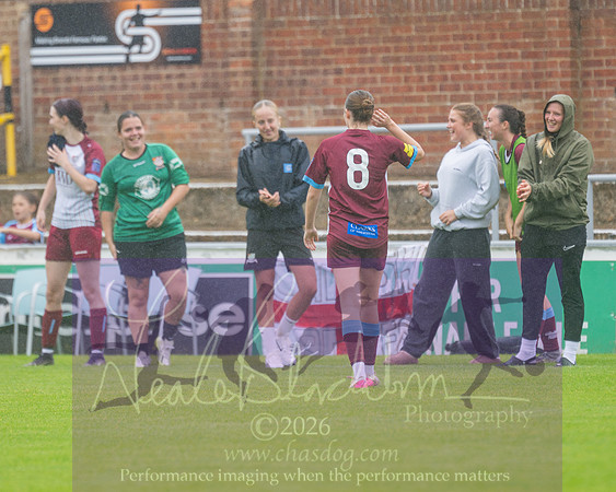 Chesham Utd 3 v 2 Woodley United (338 of 422)